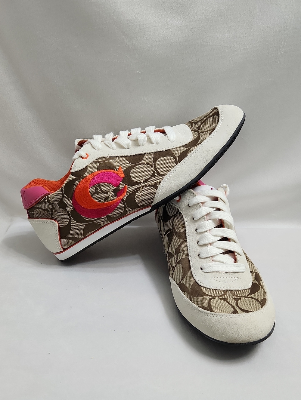 Coach Signature C Logo Perrie Sneakers (W Size 7.5)